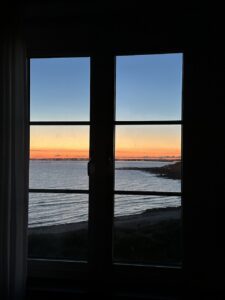 udsigt over havet fra vindue